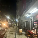 Copacabana / Lema, a uma quadra da praia