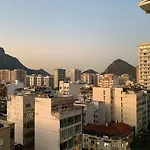 Duas Suites Leblon A Duas Quadras Da Praia