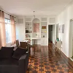 Apartamento Espacoso E Bem Localizado Em Copanema