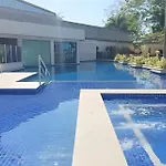 Flat Confortavel Com Piscina Proximo Ao Riocentro Projac Farmasi Arena Barra Da Tijuca