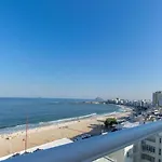 Kit Kika Em Copacabana Beach
