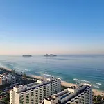 Pe Na Areia Da Praia Da Barra - Barramares Flat