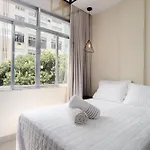 Apartamento Moderno Em Copacabana Otimo Lugar