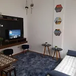 Sua Casa, Um Prazer Recebe-Los!