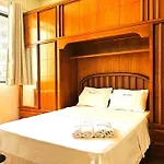 Amplo Apartamento No Posto 4