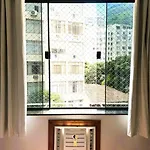 Amplo Apartamento No Posto 4
