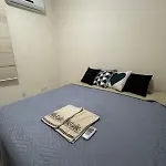 Apto Confortavel E Completo Em Copacabana- 2 Quartos Com Split E Wifi