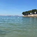 Amplo Apartamento Em Frente A Praia De Copacabana