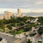 Fantástica vista da fronteira Leblon e Ipanema