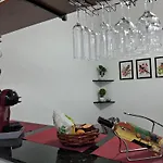Charmoso Studio Posto 10