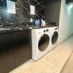 Loft Moderno Com Terraco E Vista Cristo