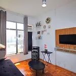 Studio Simples Com Vista Mar P/ 4 Pessoas Ao Lado Da Praia Com Comercios Ao Redor