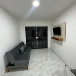 Beautiful Apartamento Com Varanda De Frente Novo Equipado A 2 Quadras Da Praia