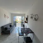 Beautiful Apartamento Com Varanda De Frente Novo Equipado A 2 Quadras Da Praia