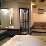 Ville Motel (Adults Only)