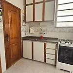 Encantador Apartamento A 700M Da Praia De Copa