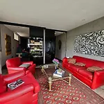 Charmosa Cobertura Em Ipanema Na Quadra Da Praia De Quarto, Sala, Terraco E Sauna
