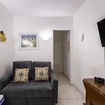 Copa 4 - 200M Da Praia - Wi-Fi Gratis - Posto 4