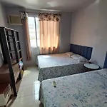Casa Com 2 Camas Queen E 1 King Em Quartos Climatizados