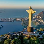 Meu Apê em Copabana - Charme, Praia e Exclusividade
