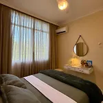 Apartamento Bem Localizado Com Garagem