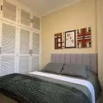 Apartamento Bem Localizado Com Garagem