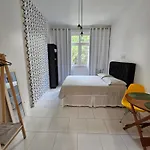 Apto todo equipado na melhor região de Copacabana