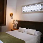 Modernistas Hotel