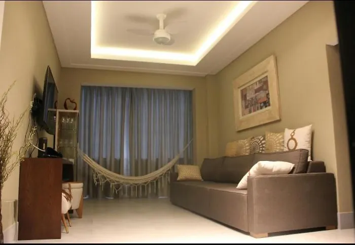 Lindo Apartamento Reformado 2 Min Da Praia De Copa