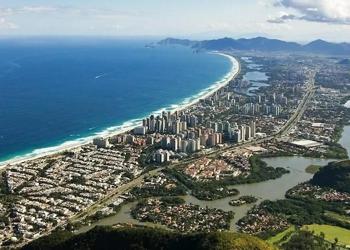 Apto entre o Mar e a Lagoa - Barra da Tijuca Jardim Oceânico