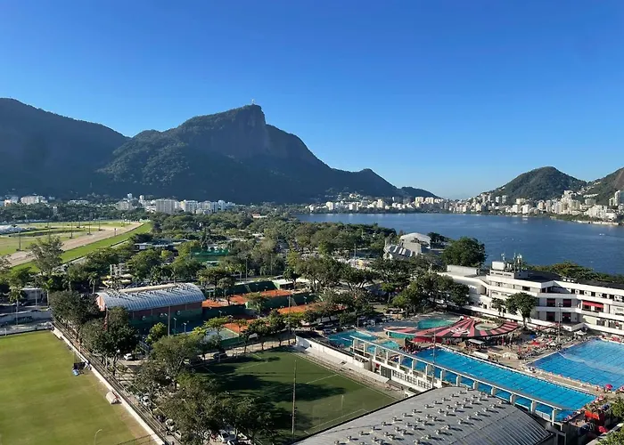 Amazing 3 Bedroom Apartment In Leblon