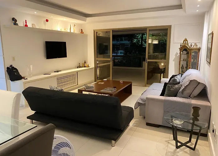 Lindo Apartamento, Proximo A Praia E Metro