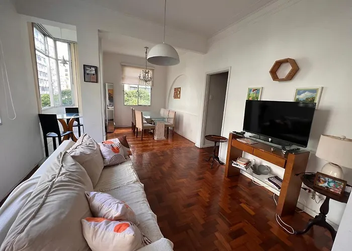 Apartamento Completo A 200 Metros Da Praia Em Copacabana