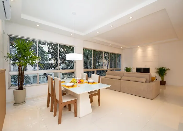 Crown Casa Copacabana Design Apartment