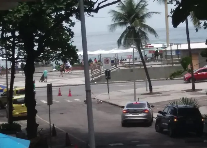 Apartamento Em Copacabana Com Vista Para O Mar