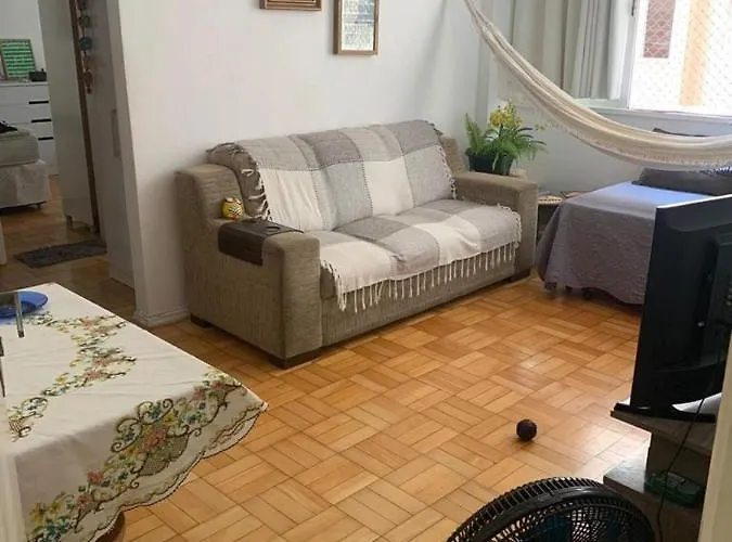 Apartamento Em Copacabana 2 Quadras Da Praia
