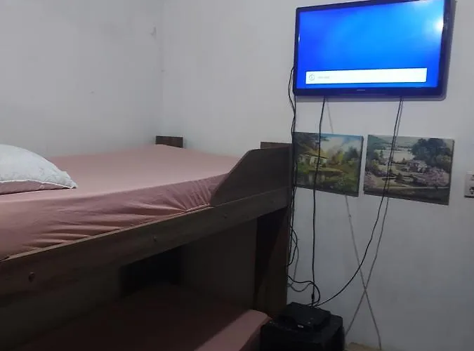 Femimimo Compartilhado Em Dormitorio Em Conjugado Copacabana