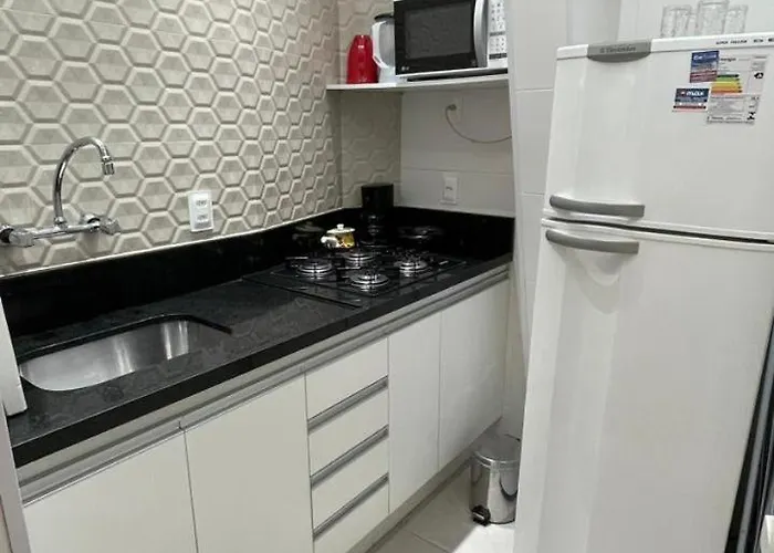 Copacabana confortavel moderno fundos quadra da praia