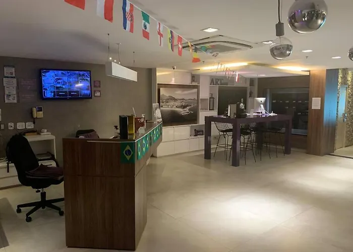 Copacabana - Flat Com Servico E Garagem
