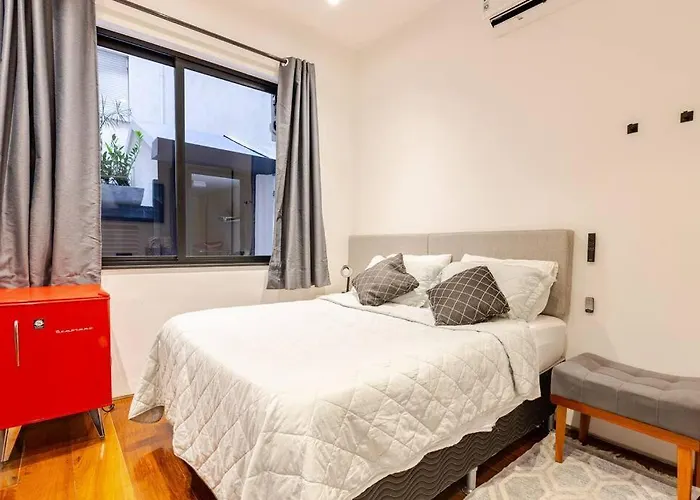 Loft Encantador Moderno Com Varanda Em Copacabana