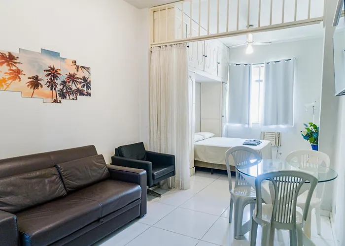 Studio Completo Na Praia De Copacabana Com Ar, Wifi, Netflix, Ate 4 Pessoas, Fundos Claro E Silencioso, Pauloangerami Pj135