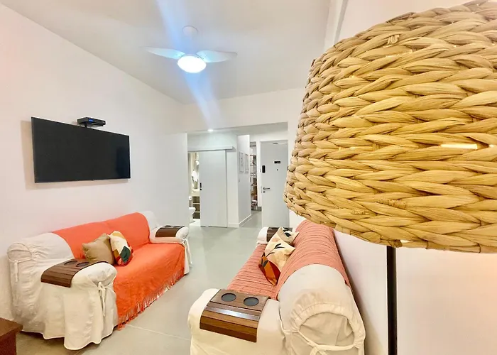 Ótima localização a 2 quadras da praia!Amei