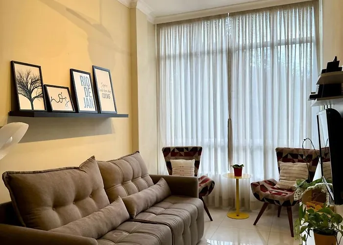 Apartamento Bem Localizado Com Garagem