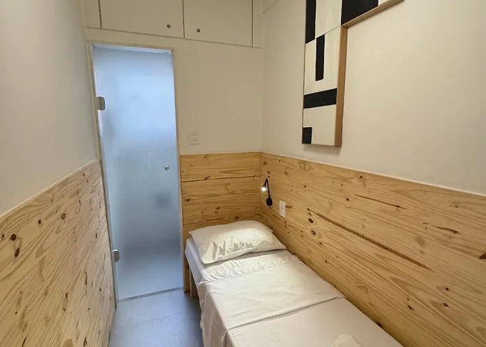 Pequeno Apartamento Em Copacabana
