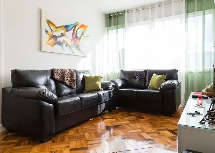 Ocean Breeze - 3 Quartos, 2 Banheiros, Garagem, Ar Condicionado, Moderno, Silencioso, Andar Alto, Vista Livre, Internet 250Mbps, 2 Tvs Smart, Praia Ipanema, Metro, Porteiros 24 Hrs E Seguranca 24Hrs, 2 Elevadores