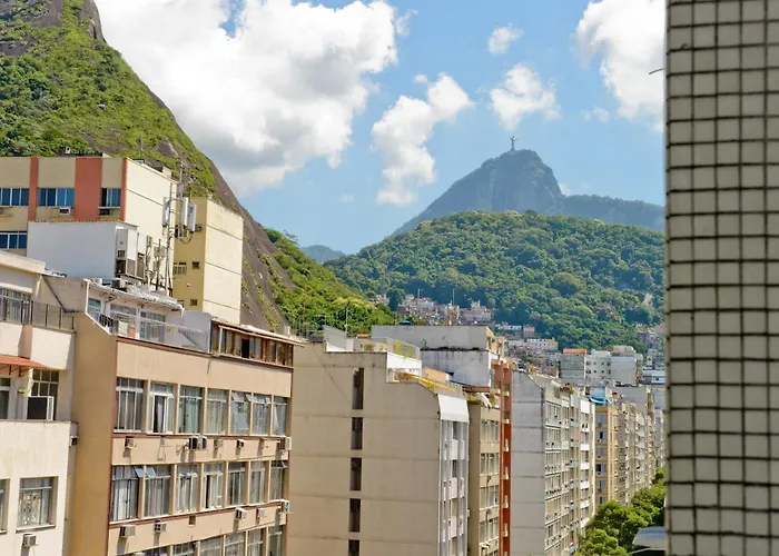Copacabana 2ª Quadra Praia