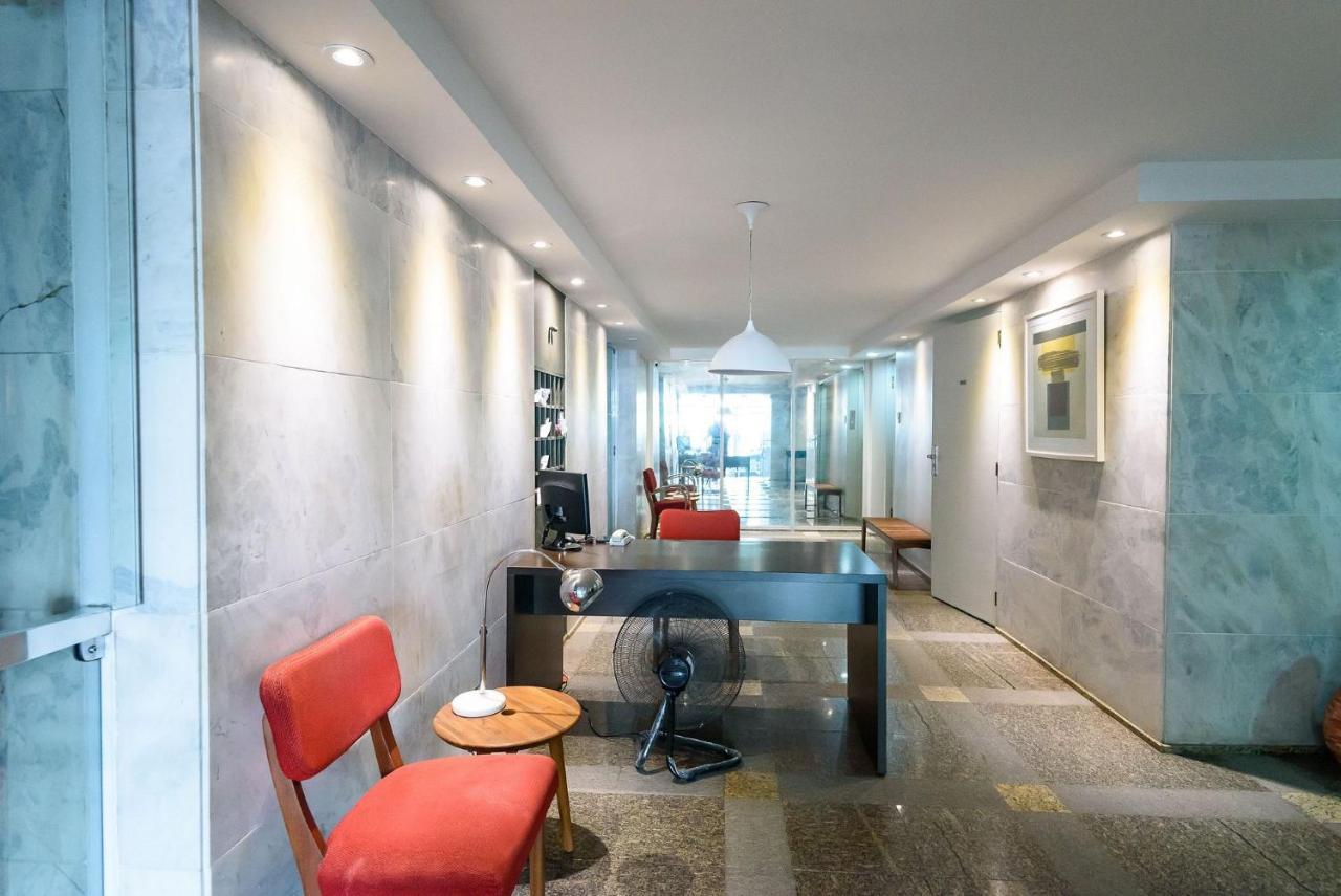 Apartamento Amplo 3qtos A 200m Da De Ipanema | Bc 33/502 *
