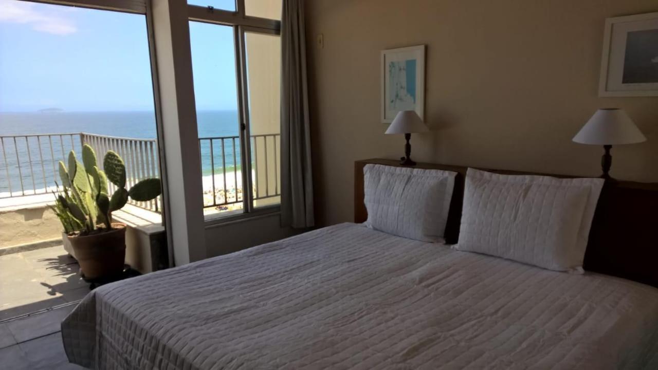 Copacabana Vista Mar Cobertura 2 Andares De Frente Os Fogos Do Reveillon Com 5 Quartos, 5 Ar-condicionados, 6 Banheiros E Garagem Gratuita Apartamento *
