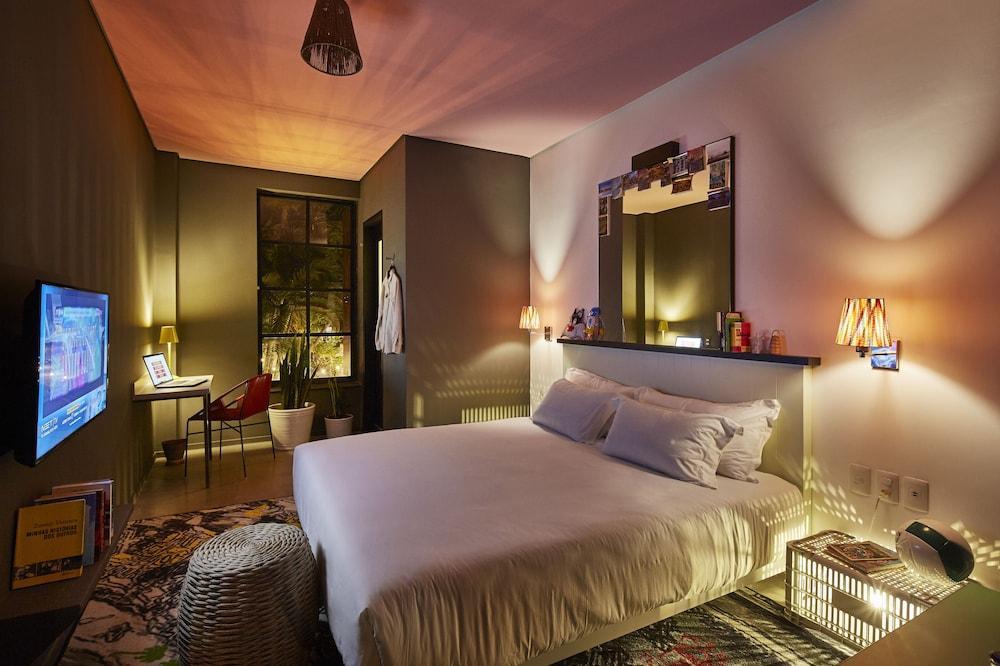 Mama Shelter Hotel 4*