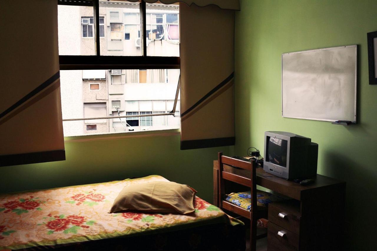 Acomodação com café da manhã  Angela Copa Rio de Janeiro